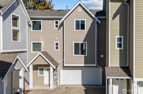 Photo of 25220 104th Ave AVE SE #Unit 5, Kent, WA 98030 (MLS # 2589704)