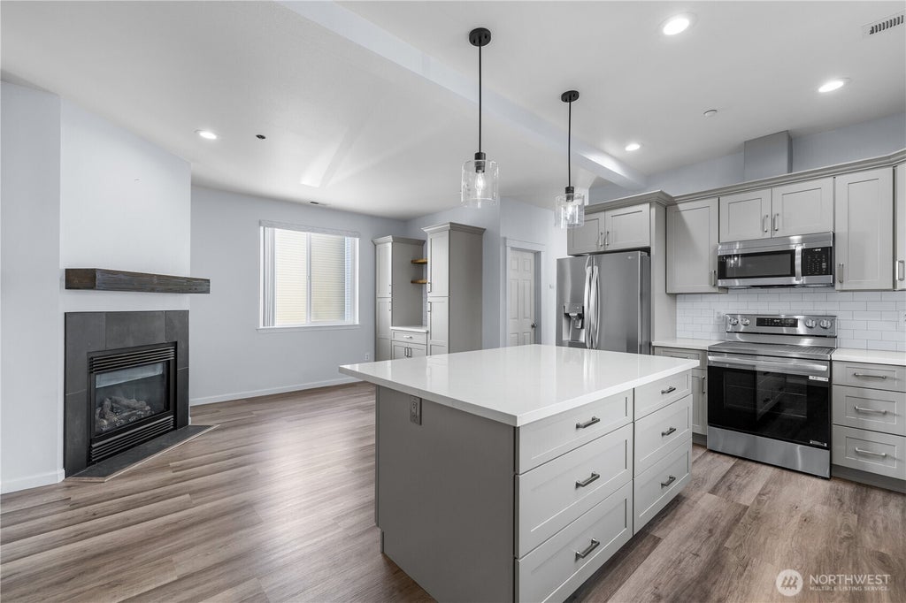 Photo of 25220 104th Ave AVE SE #Unit 5, Kent, WA 98030 (MLS # 2589704)