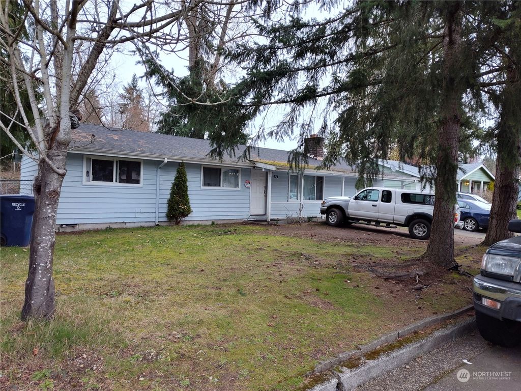 Photo of 434 S 316th Place, Federal Way, WA 98003 (MLS # 2224010)
