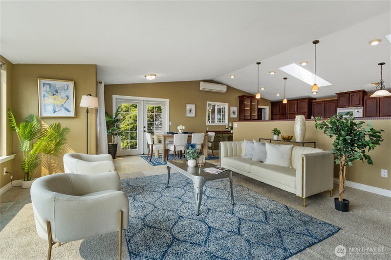 1201 Lakeshore Drive