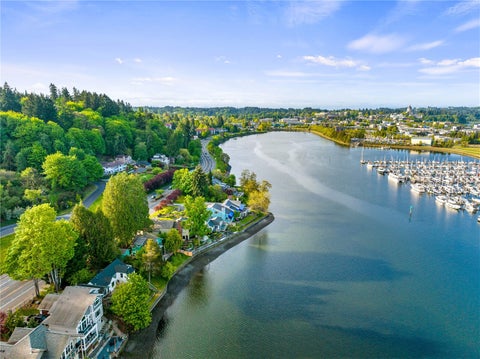Photo of 1333 East Bay Drive NE, Olympia, WA 98506 (MLS # 2487561)