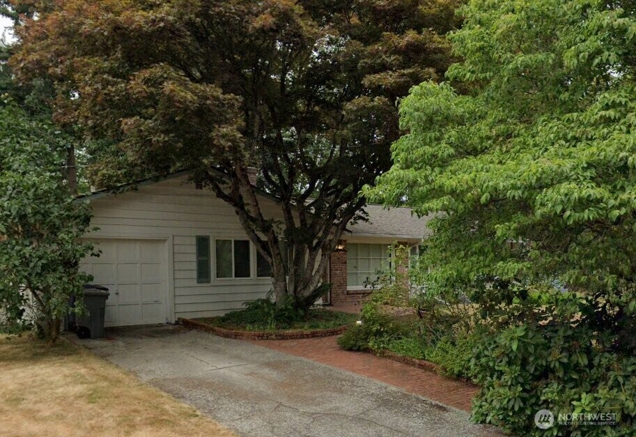 Photo of 14628 SE 21st Street, Bellevue, WA 98007 (MLS # 2530952)