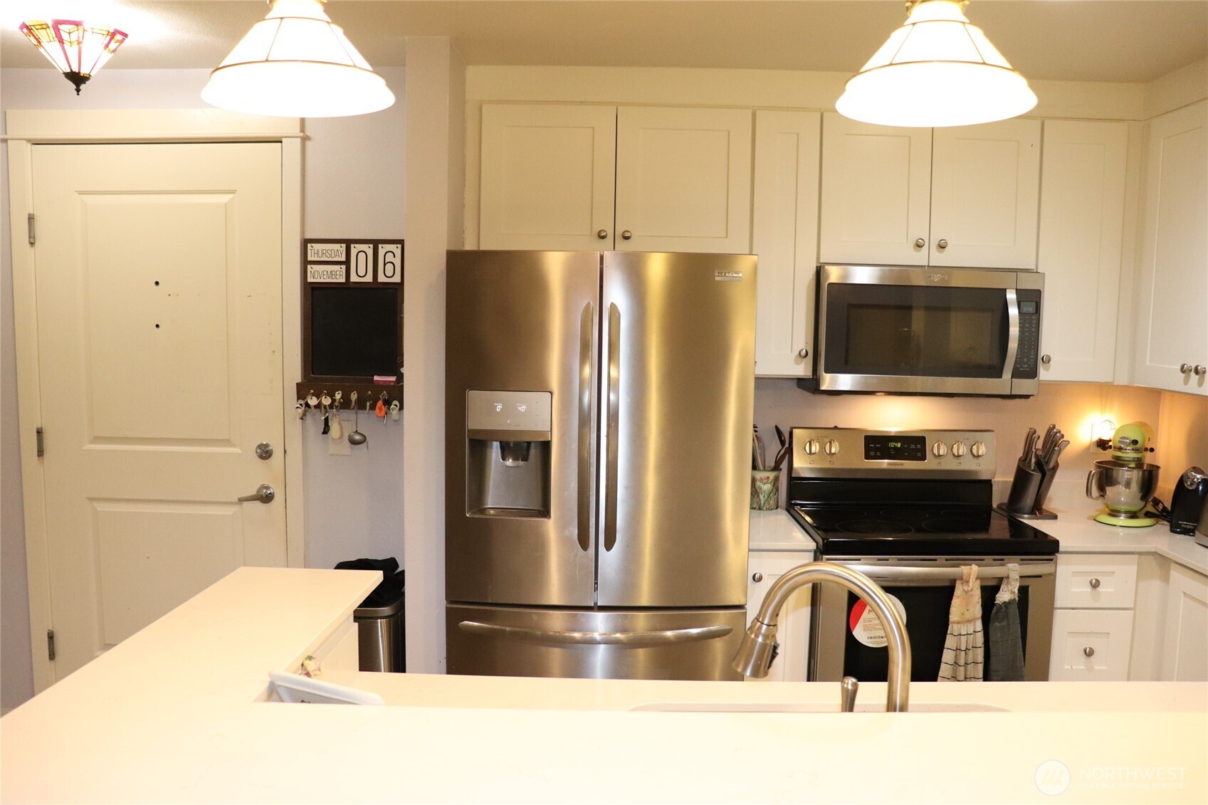 55 Williams Avenue S 104