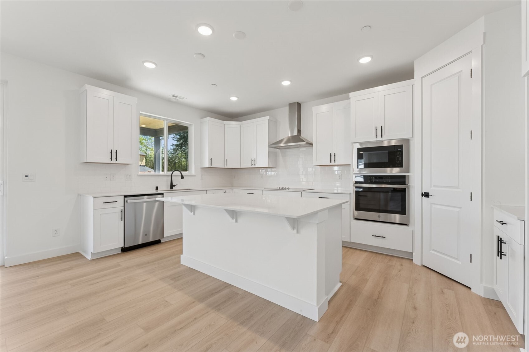 13913 181st Street E 13