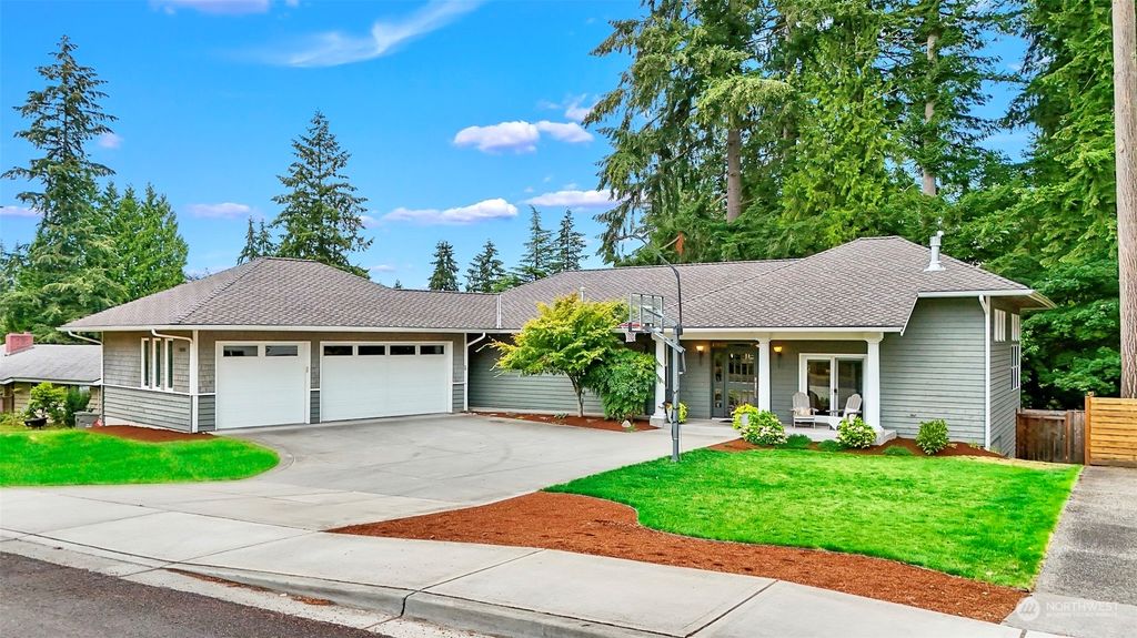 Photo of 7834 134th Avenue NE, Redmond, WA 98052 (MLS # 2280818)
