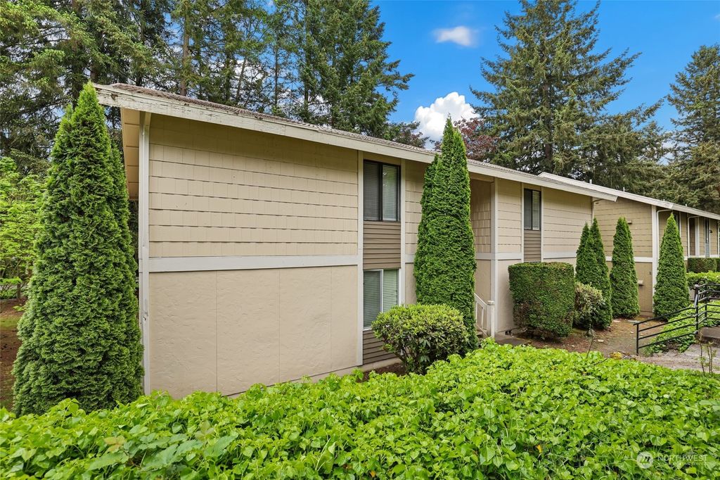 Photo of 34242 1st Place S, Federal Way, WA 98003 (MLS # 2241322)