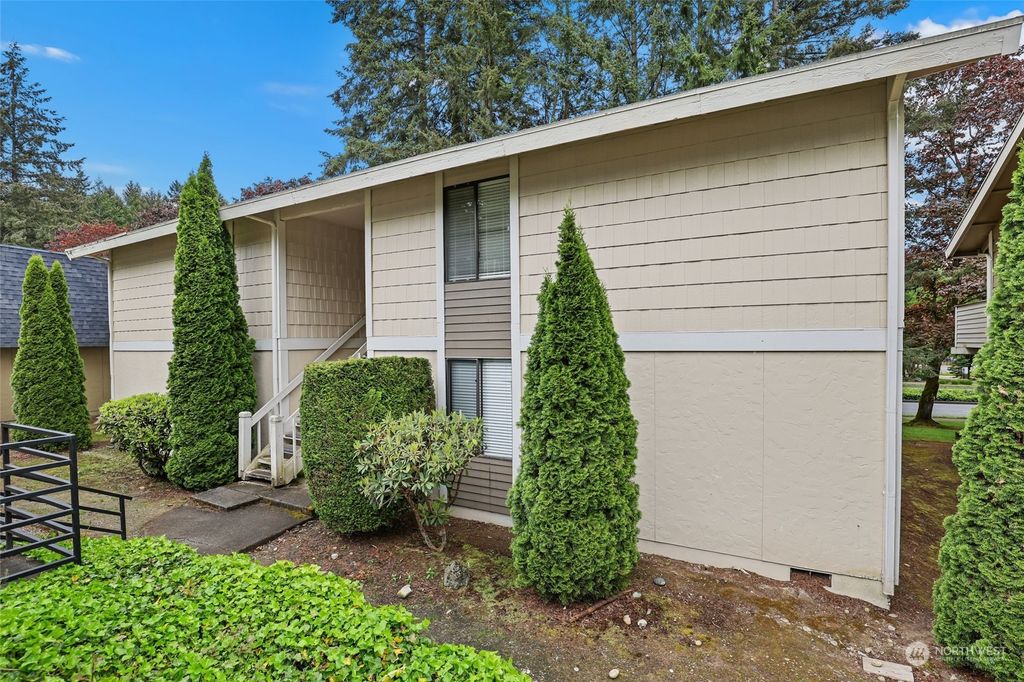 Photo of 34242 1st Place S, Federal Way, WA 98003 (MLS # 2241322)