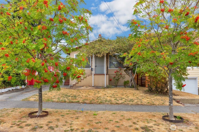 536 N 73rd Street