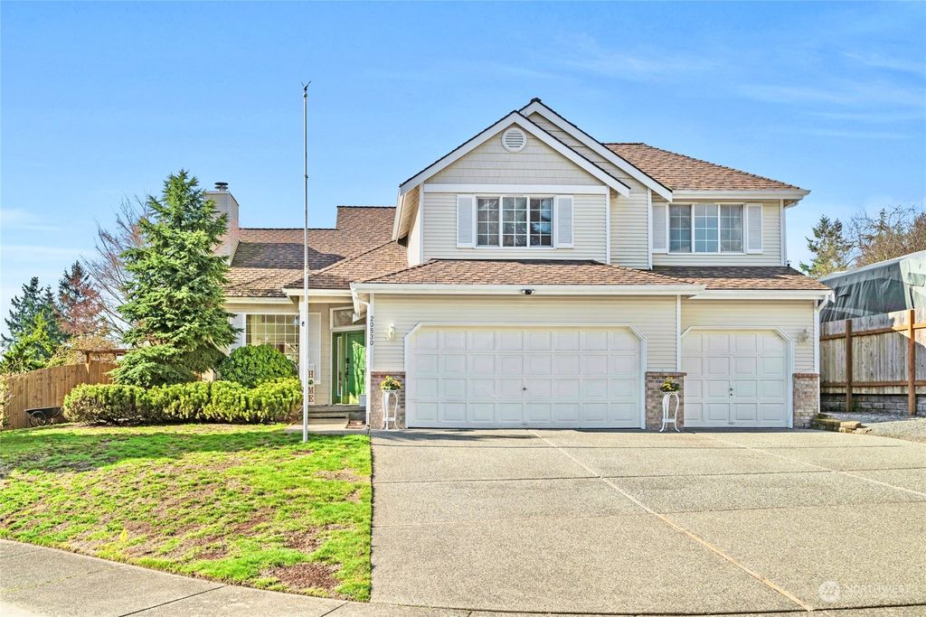 Photo of 20530 23rd Avenue W, Lynnwood, WA 98036 (MLS # 2196821)