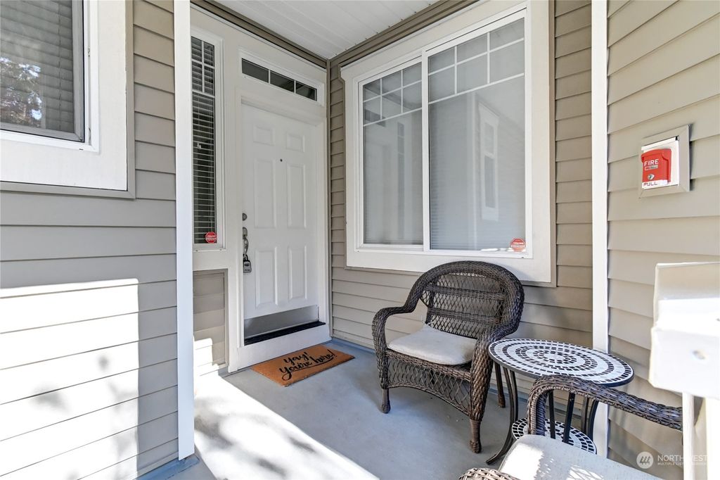 Photo of 10940 SE 187th Lane, Renton, WA 98055 (MLS # 2300007)