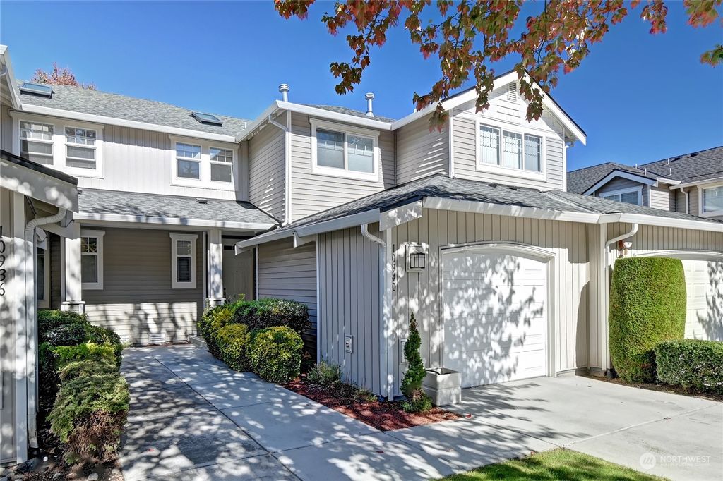 Photo of 10940 SE 187th Lane, Renton, WA 98055 (MLS # 2300007)