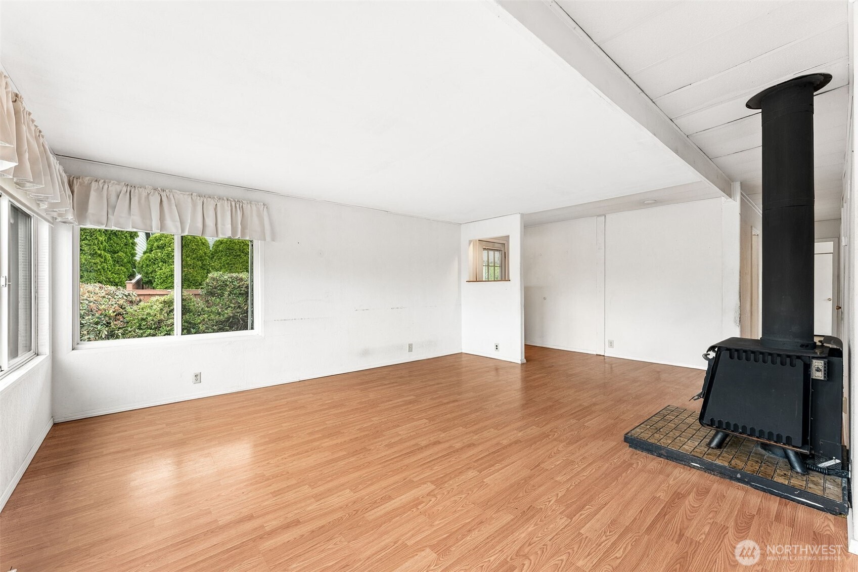 15324 50th Street E 32