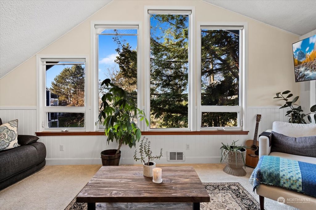 Photo of 9528 3rd Ave Ave NE, Seattle, WA 98115 (MLS # 2182445)