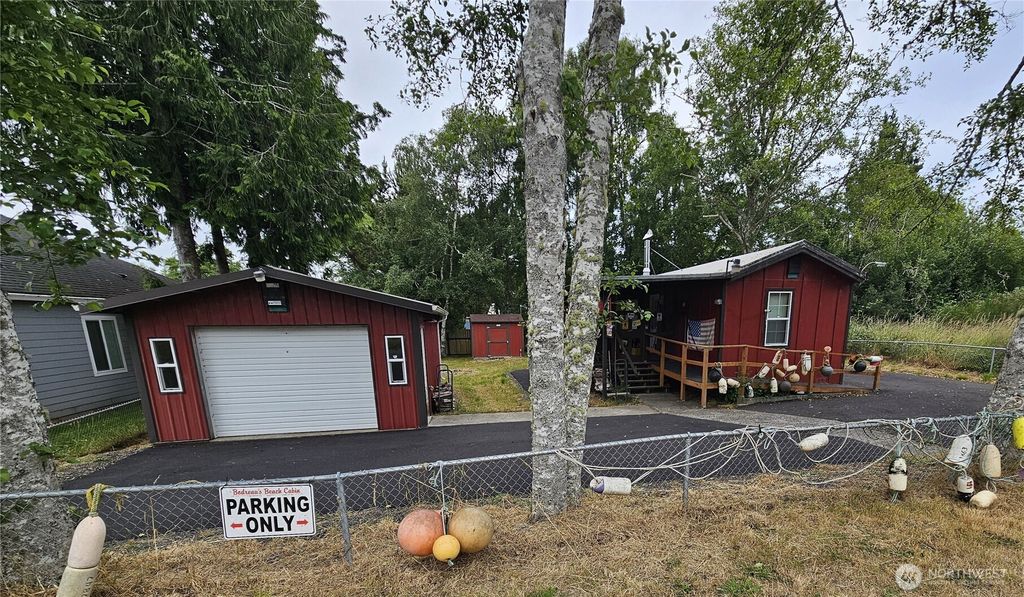 Photo of 2707 240th Place, Ocean Park, WA 98640 (MLS # 2548218)