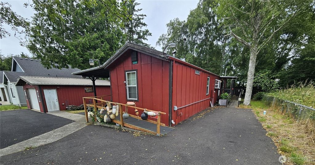 Photo of 2707 240th Place, Ocean Park, WA 98640 (MLS # 2548218)