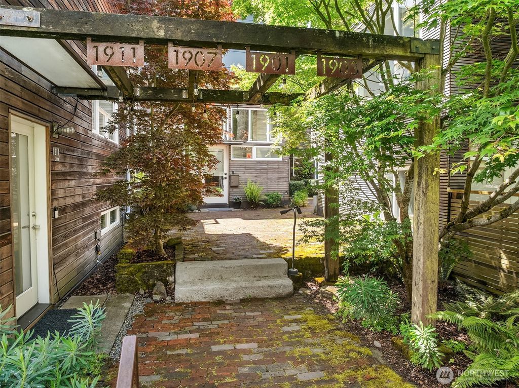 Photo of 1907 E Pine Street, Seattle, WA 98122 (MLS # 2377980)