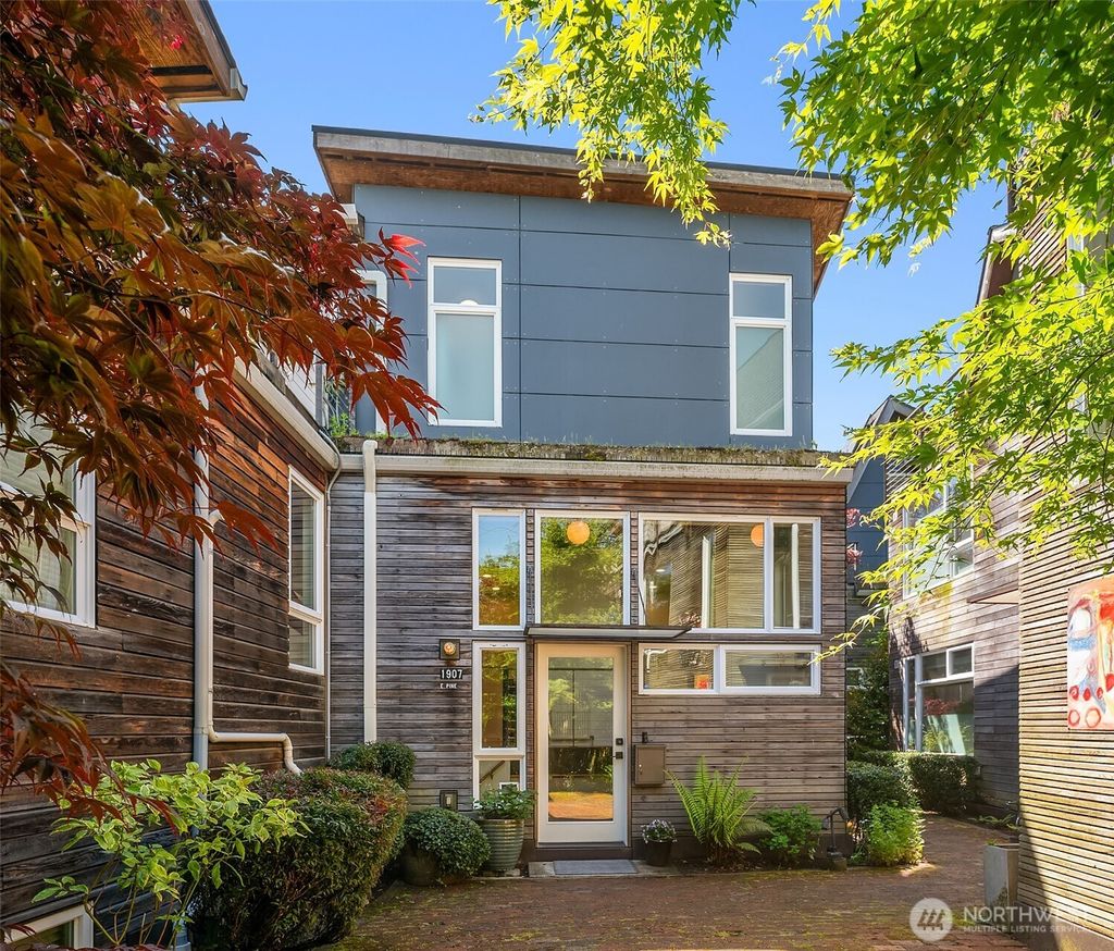 Photo of 1907 E Pine Street, Seattle, WA 98122 (MLS # 2377980)
