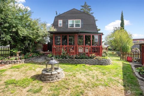 A home in Chehalis