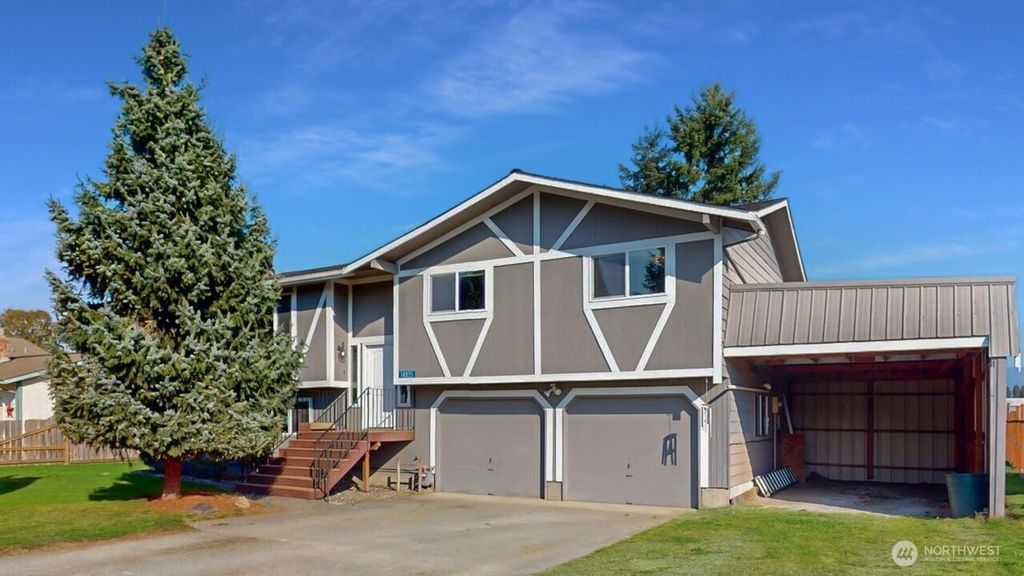 Photo of 14835 Valley View Drive, Mount Vernon, WA 98273 (MLS # 2442220)