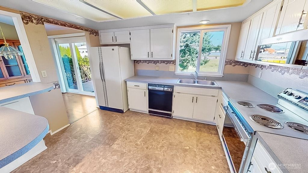 Photo of 14835 Valley View Drive, Mount Vernon, WA 98273 (MLS # 2442220)