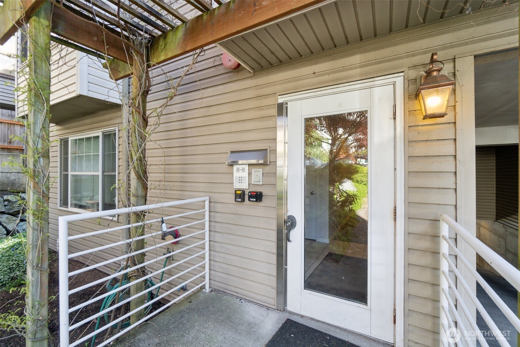 1308 6th Avenue N 101
