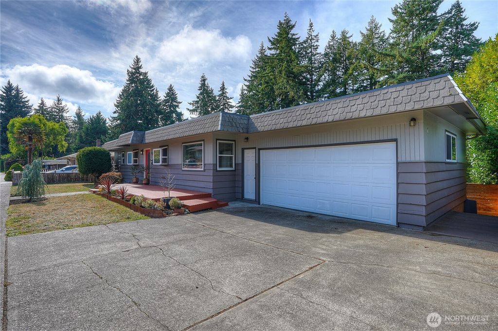 Photo of 1258 Huson Drive, Tacoma, WA 98405 (MLS # 2443163)