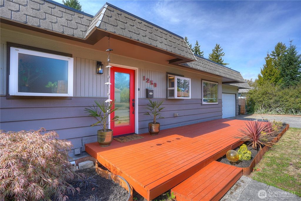 Photo of 1258 Huson Drive, Tacoma, WA 98405 (MLS # 2443163)