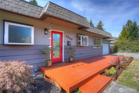 Photo of 1258 Huson Drive, Tacoma, WA 98405 (MLS # 2443163)