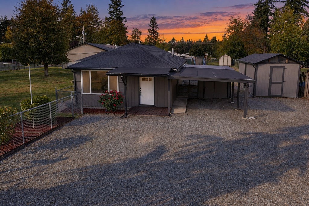 Photo of 18806 SE 168th Street, Renton, WA 98058 (MLS # 2598599)