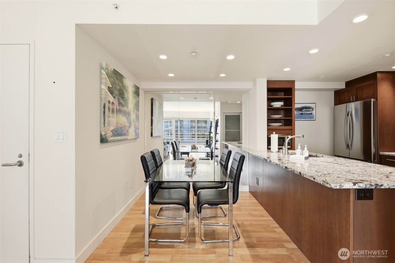 1415 2nd Avenue 2106