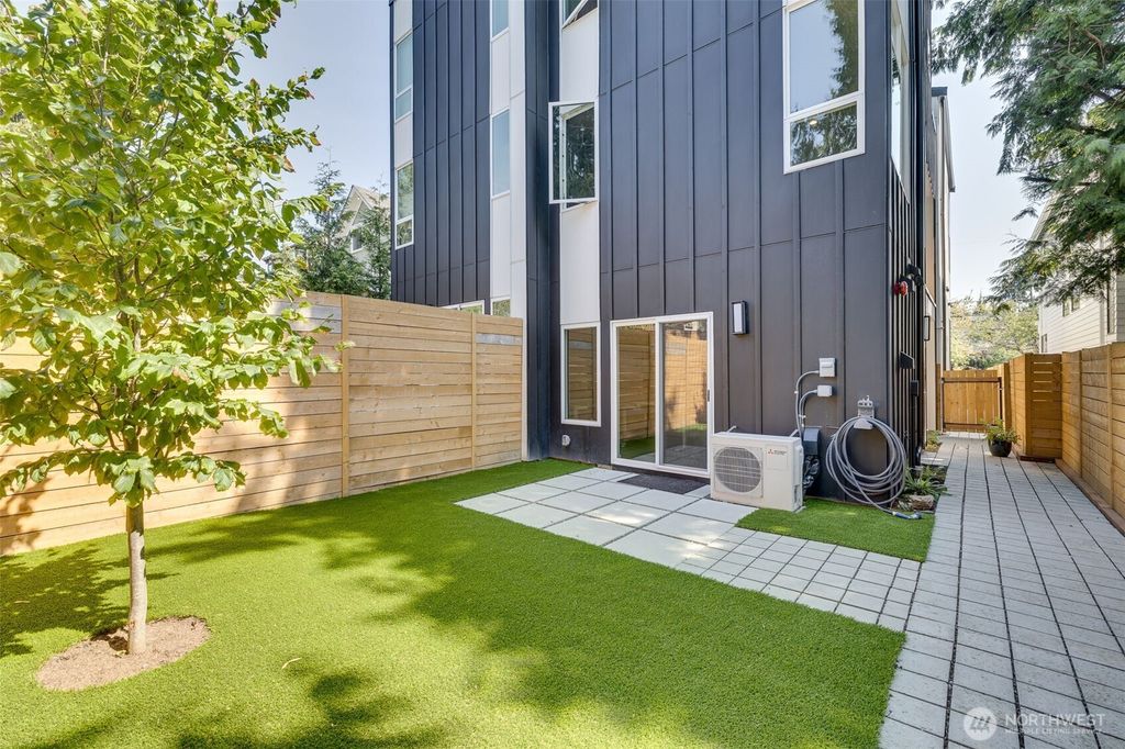 Photo of 4011 Corliss Avenue N #3, Seattle, WA 98103 (MLS # 2430439)