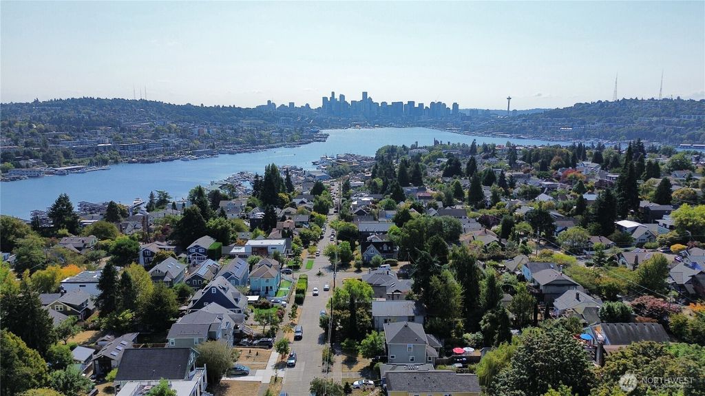 Photo of 4011 Corliss Avenue N #3, Seattle, WA 98103 (MLS # 2430439)