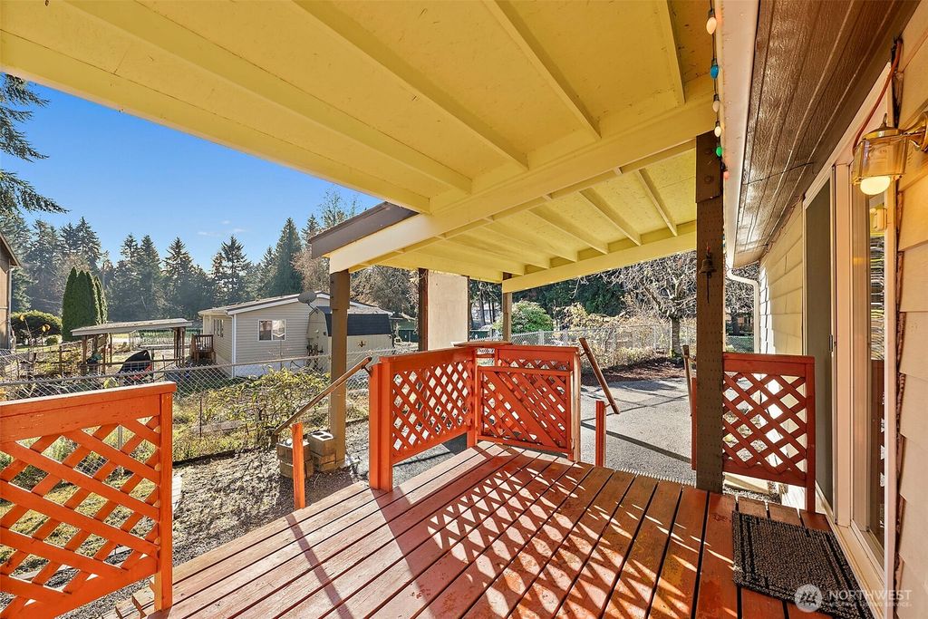 Photo of 11611 201st Avenue E, Bonney Lake, WA 98391 (MLS # 2457756)