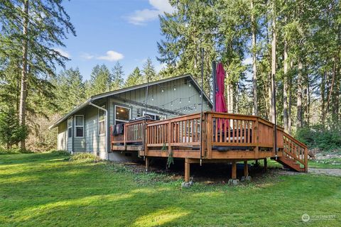 A home in Anderson Island