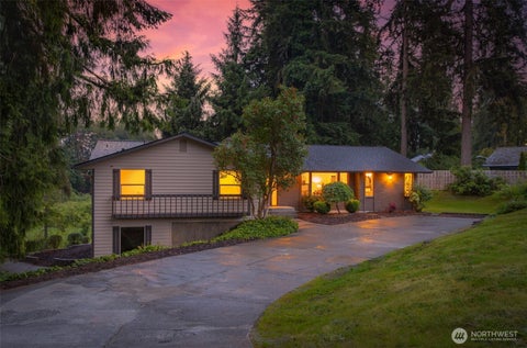 Photo of 4604 106th Place NE, Marysville, WA 98271 (MLS # 2534563)