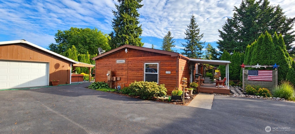 Photo of 1305 State Street, Sedro Woolley, WA 98284 (MLS # 2589912)