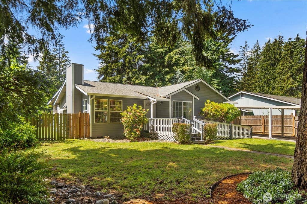 Photo of 2956 Janet Avenue, Camano Island, WA 98282 (MLS # 2532843)