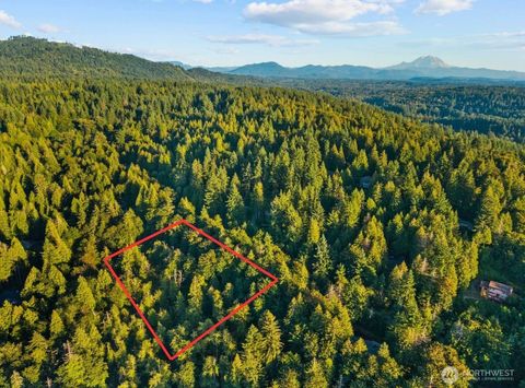 Photo of 245 xx SE 146th Street, Issaquah, WA 98027 (MLS # 2525783)