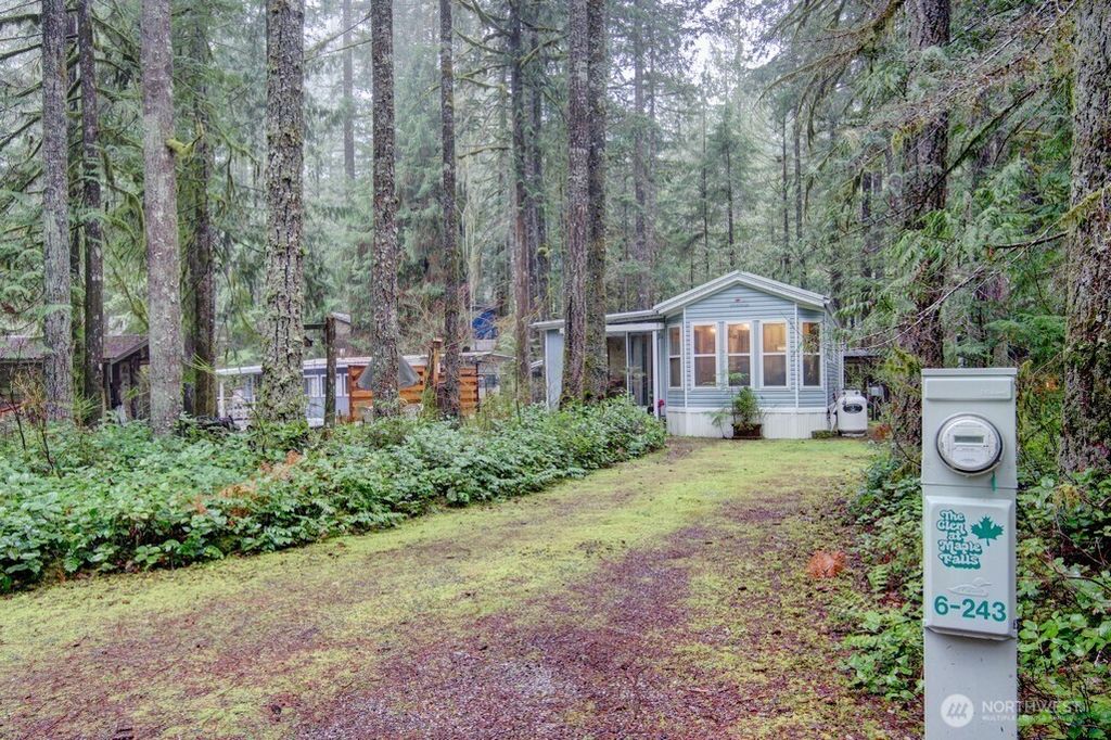 Photo of 243 Schinn Canyon Court, Deming, WA 98244 (MLS # 2511793)