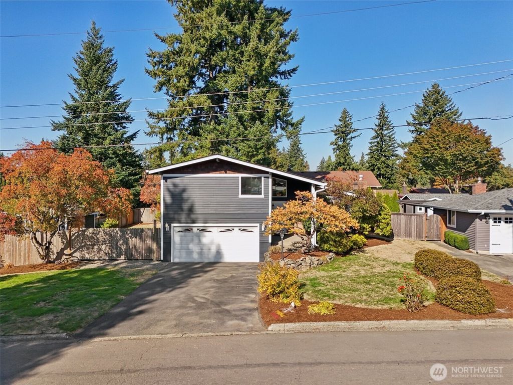 Photo of 12536 SE 73rd Street, Newcastle, WA 98056 (MLS # 2439402)