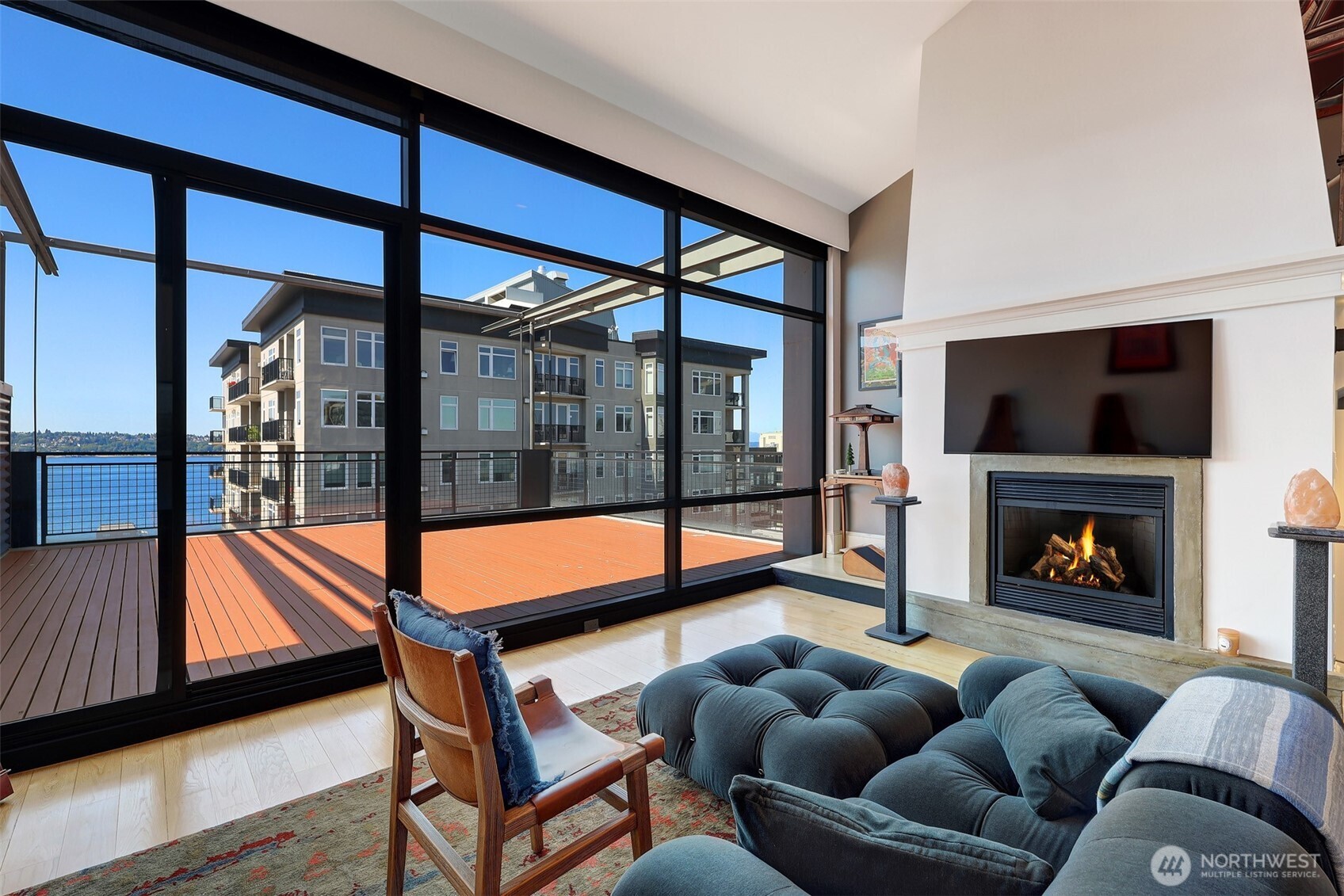 80 Vine Street 703