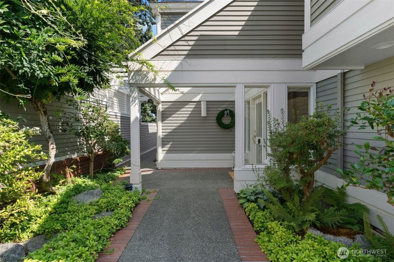 3507 Harborview Drive 4