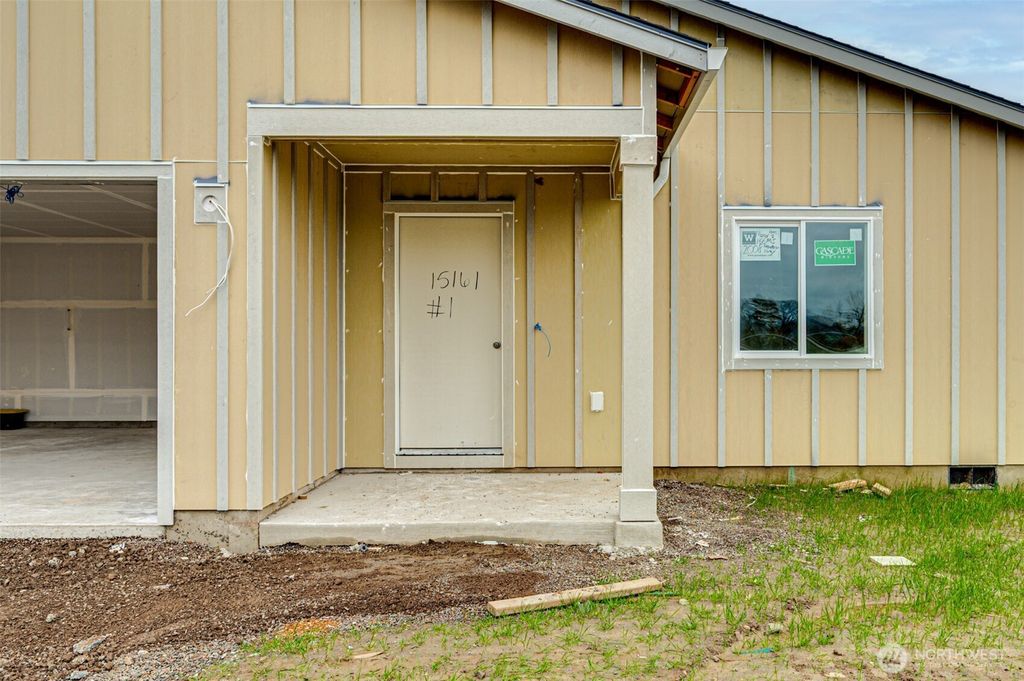 Photo of 2008 Henderson Way, Longview, WA 98632 (MLS # 2460092)