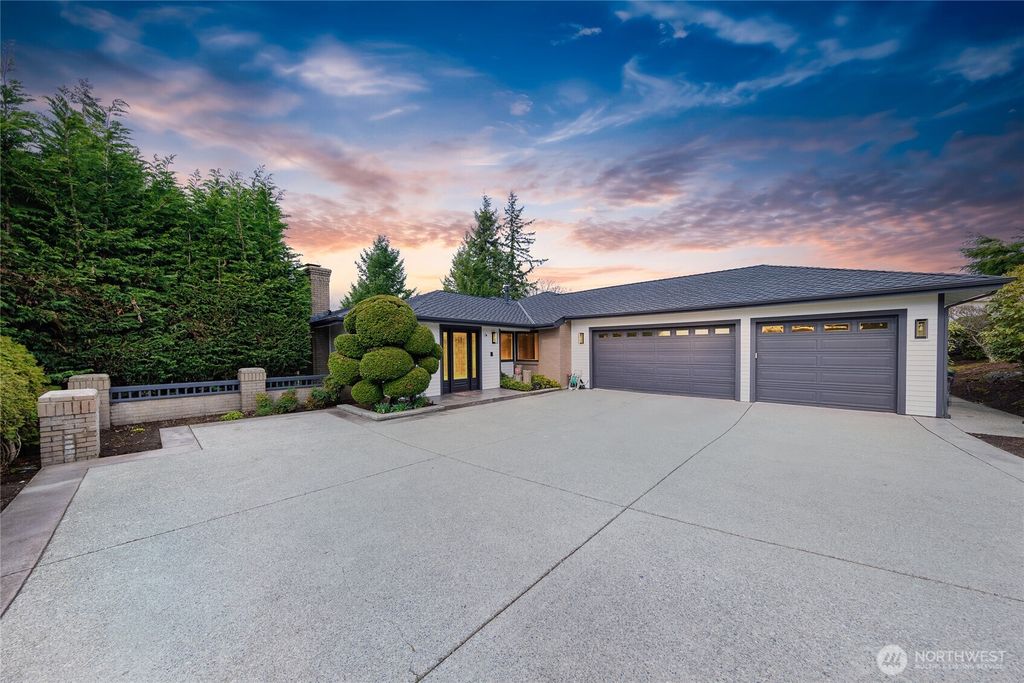 Photo of 5403 154th Avenue SE, Bellevue, WA 98006 (MLS # 2486885)