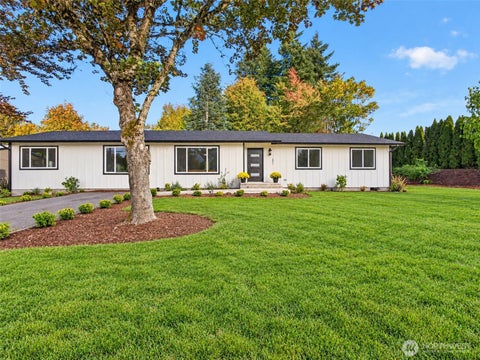 Photo of 201 7th Street, Morton, WA 98356 (MLS # 2591386)