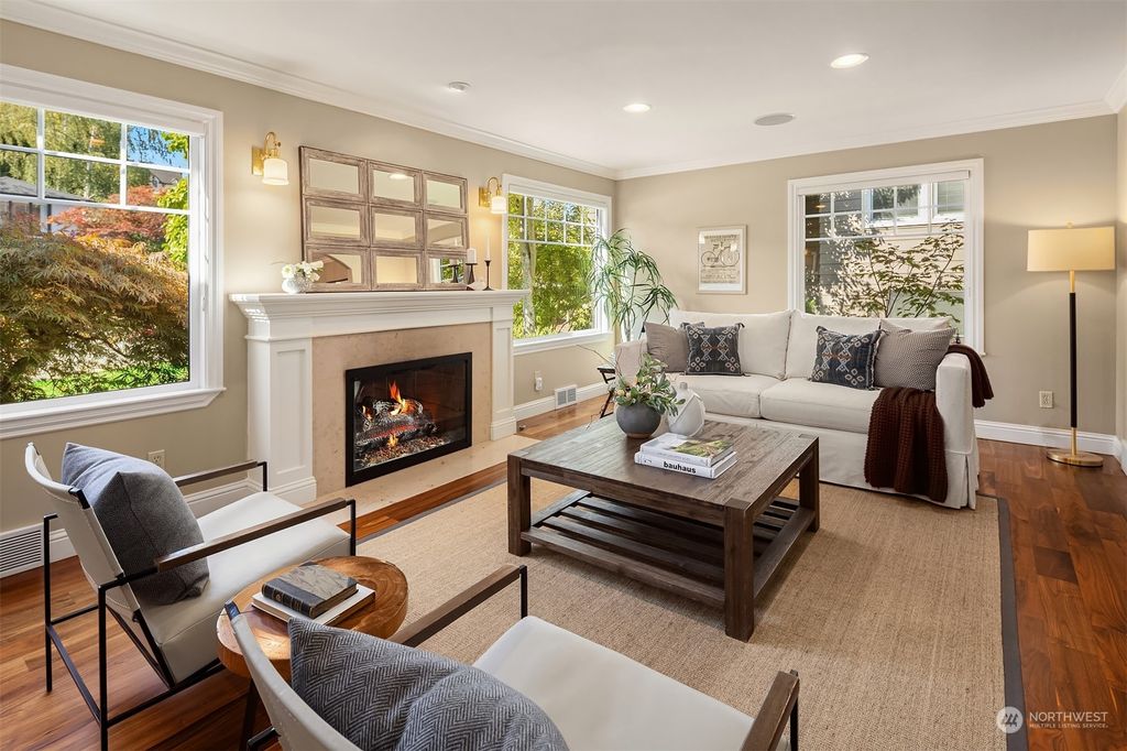 Photo of 3312 9th Avenue W, Seattle, WA 98119 (MLS # 2293103)