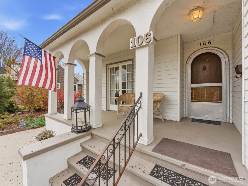 106 N Franklin Avenue
