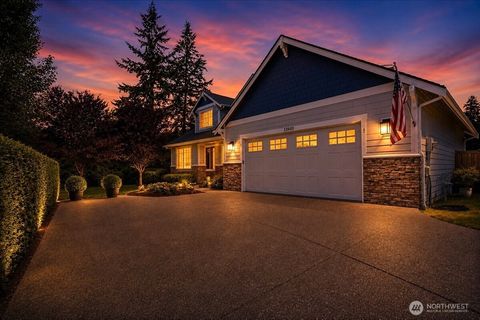 Photo of 13601 96th Avenue E, Puyallup, WA 98373 (MLS # 2523541)