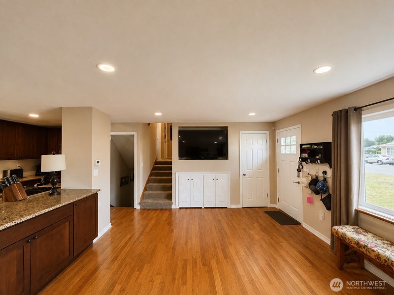 1326 E Elm Street