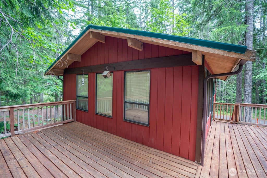 Photo of 321 N Wynoochee Drive, Hoodsport, WA 98548 (MLS # 2549502)